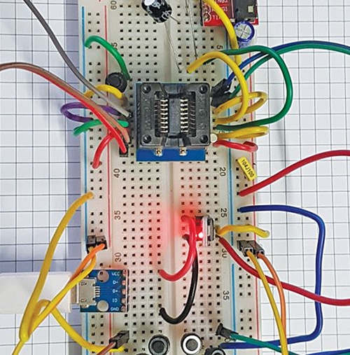 Stereo FM Radio Receiver Circuit on Breadboard